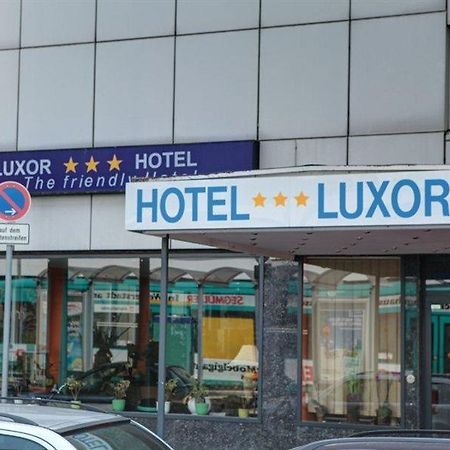 Luxor Hotel Франкфурт на Майн Екстериор снимка